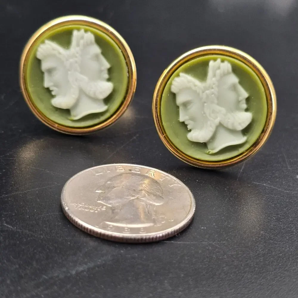 Green Janus Cameo Cufflinks Greek Roman Gold Gold Tone Vintage NOS